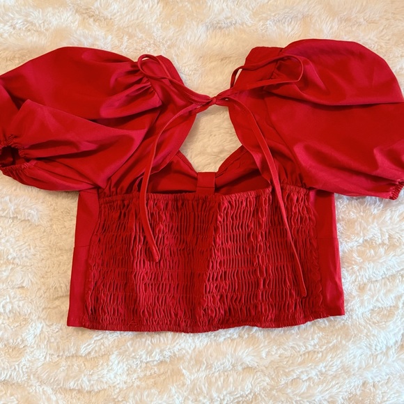 Red bow blouse! - Picture 2 of 3